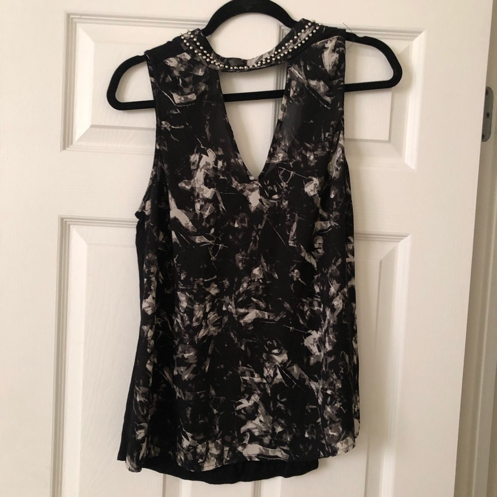 Guess chocker sleeveless top